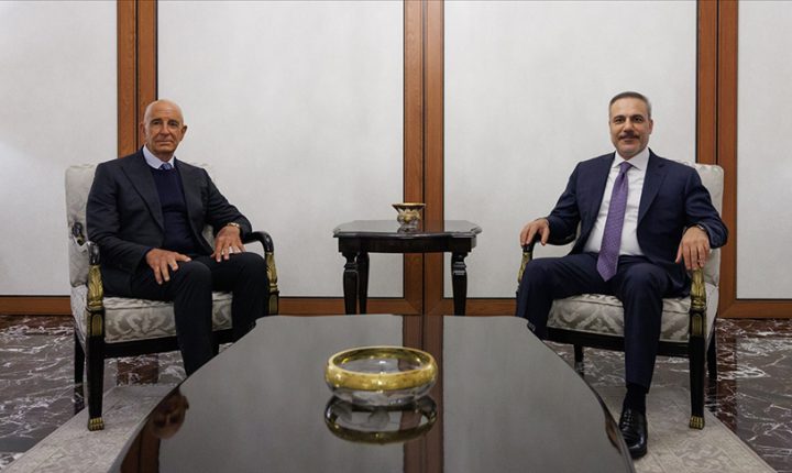 Türkiye Cumhuriyeti Dışişleri Bakanı Fidan, ABD’nin Ankara Büyükelçisi ve Suriye Özel Temsilcisi Barrack’ı kabul etti