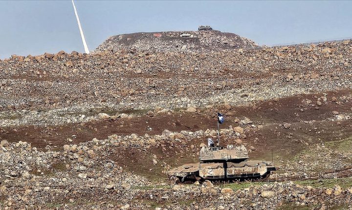 İsrail, Suriye’nin güneyindeki Dera ve Kuneytra kırsalını topçu atışlarıyla hedef aldı