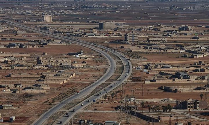 Terör örgütü YPG/SDG Deyr Hafir’den sivillerin çıkışını engelliyor