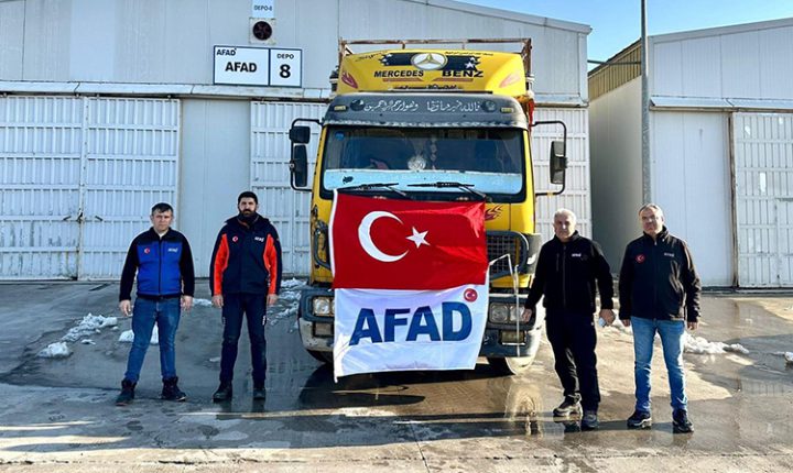 Türkiye Cumhuriyeti, Aynularab’a 11 Tır İnsani Yardım Gönderdi