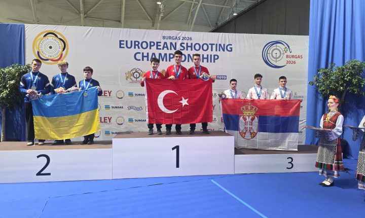 🔫 Milli atıcılar, Bulgaristan’da düzenlenen Avrupa 16 ve 18 Yaş Altı Havalı Silahlar Şampiyonası’nda takım halinde 2️⃣ madalya elde etti. 👏