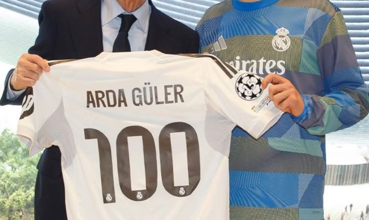 Real Madrid başkanı Florentino Perez, Benfica karşısında 100. maçına çıkan Arda Güler’i kutladı.👏