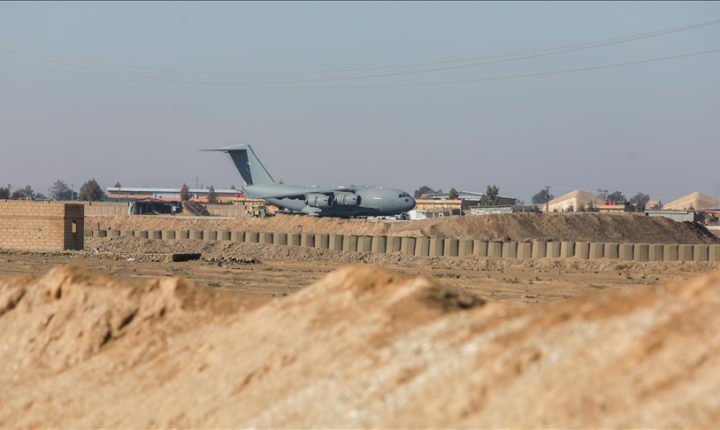 ABD, Suriye’deki son askeri üssü Kasrak’tan çekilmeye başladı