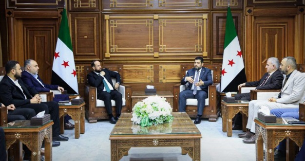 Suriye Enformasyon Bakanı ve Lazkiye Valisi, Medya Koordinasyonunu Görüştü