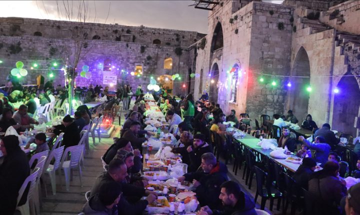 İHH, Suriye’de 2 bin 700 kişiye iftar verdi