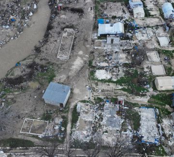 Suriye’nin kuzeyini sel vurdu. İdlib’in çadır kamplarını su bastı
