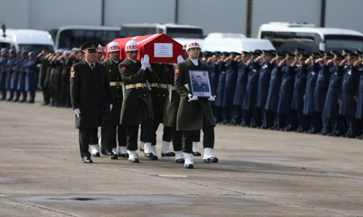 Şehit pilot Bolat memleketine uğurlandı