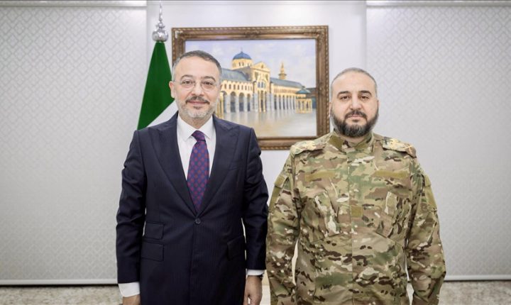Şam Büyükelçisi Yılmaz, Suriye Savunma Bakanı Ebu Kasra ile görüştü