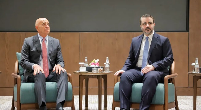 ABD’li özel temsilci Barrack, Suriye Dışişleri Bakanı Şeybani ile görüştü