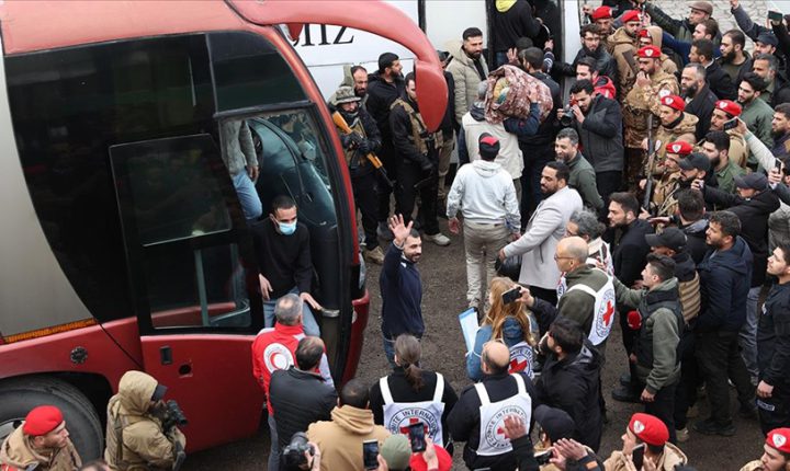 Suriye hükümeti ile Süveyda’da yasa dışı gruplar arasında esir takası yapıldı
