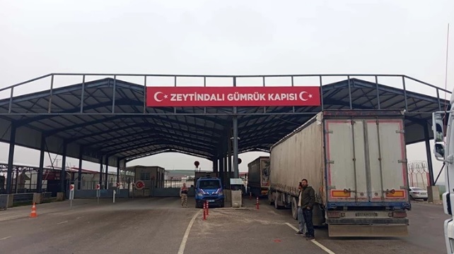Suriye’den Türkiye Cumhuriyeti sınırındaki 2 gümrük kapısını kapatma kararı