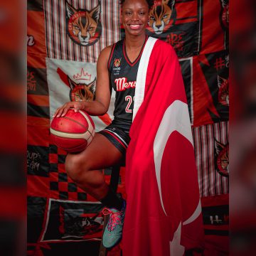 🇹🇷 ÇİMSA ÇBK  Mersin’in yıldız ismi Kennedy Burke, “Beren” ismini alarak Türk vatandaşı oldu.   📸🏀