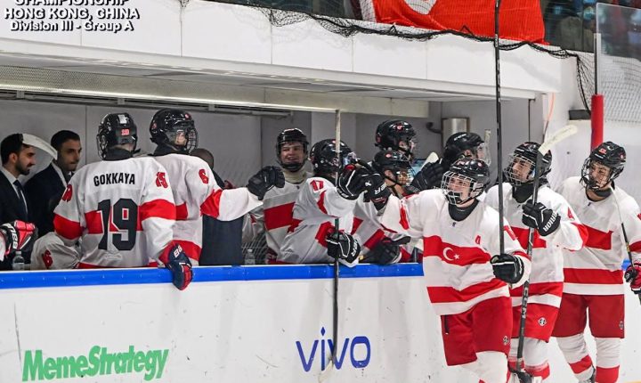 🇹🇷 U18 Erkek Milli Buz Hokeyi Takımı Bulgaristan Karşısında Galip