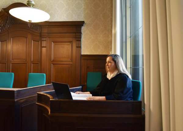 Almanya’da Devrik Esed Rejimi Yanlısı Milis Lideri Hakim Karşısında