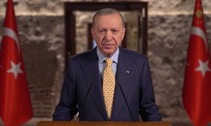 Türkiye Cumhuriyeti Cumhurbaşkanı Erdoğan: Milletimizin huzur ve güvenliğini tahkim edecek adımları atmaya devam ediyoruz