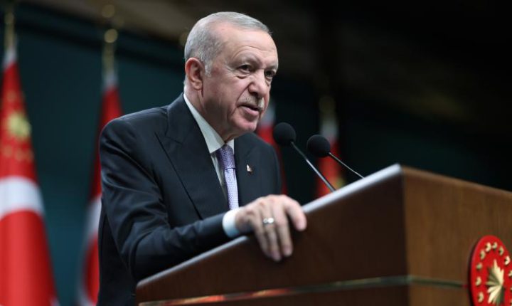 Türkiye Cumhuriyeti Cumhurbaşkanı Erdoğan’dan şehit ailelerine taziye mesajı
