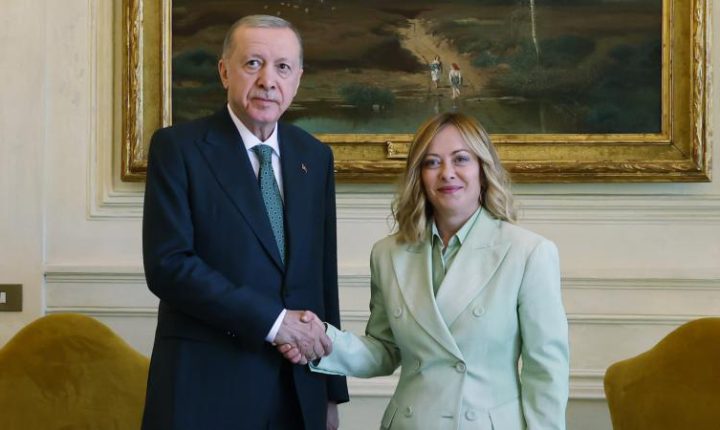Türkiye Cumhuriyeti Cumhurbaşkanı Erdoğan, İtalya Başbakanı Meloni ile görüştü