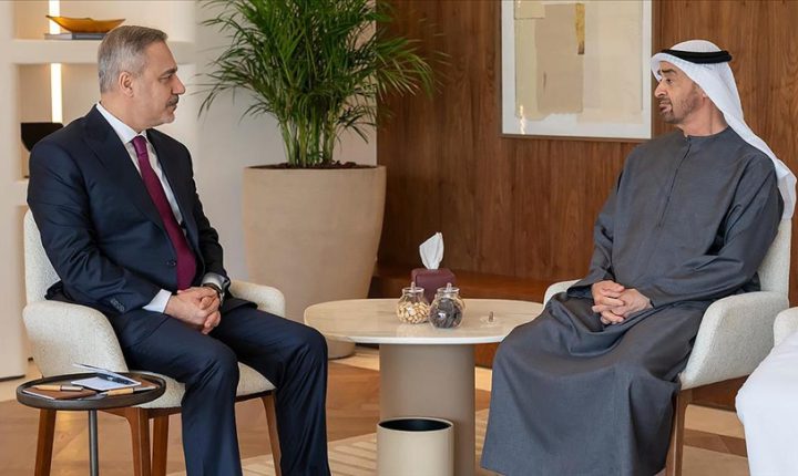 Türkiye Cumhuriyeti Dışişleri Bakanı Fidan,BAE Devlet Başkanı Al Nahyan tarafından kabul edildi