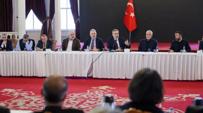 Türkiye Cumhuriyeti Dışişleri Bakanı Fidan, Filistin’e destek platformu ve STK temsilcileriyle görüştü