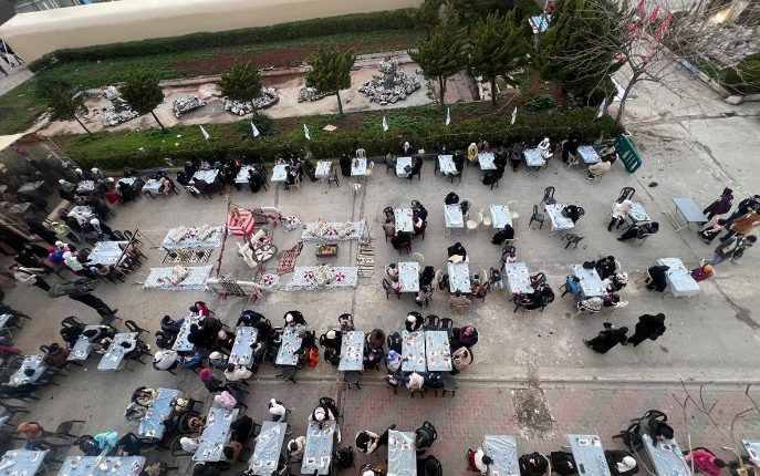 Türkiye Cumhuriyeti Merkezli İHH İnsani Yardım Vakfı, Suriye’de 144 binden fazla kişiye iftar verdi