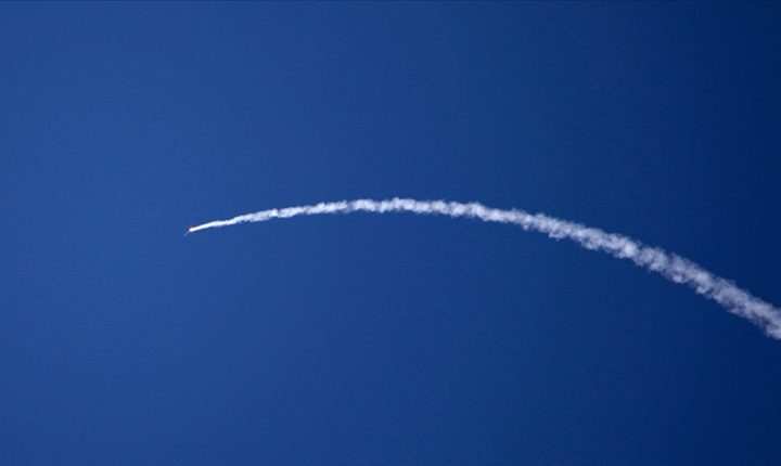 İran’dan İsrail’e Füze Saldırısı, Tel Aviv’de Patlama Sesleri