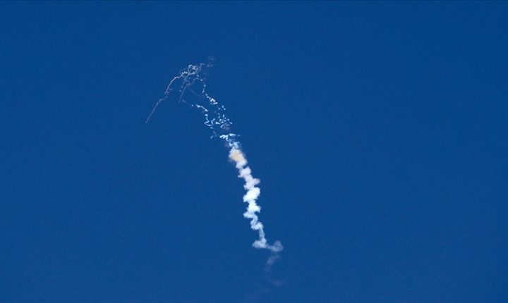 İran ordusu: İsrail askeri istihbaratını ve bazı hava üslerini İHA’larla hedef aldık