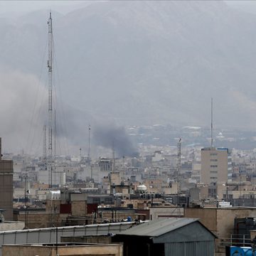 İsfahan’da yerleşim yerine düzenlenen ABD-İsrail saldırısında 14’ü kadın ve çocuk 26 kişi hayatını kaybetti