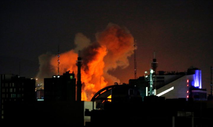 İsrail ordusu, İran’a yeni saldırı dalgası başlattığını duyurdu