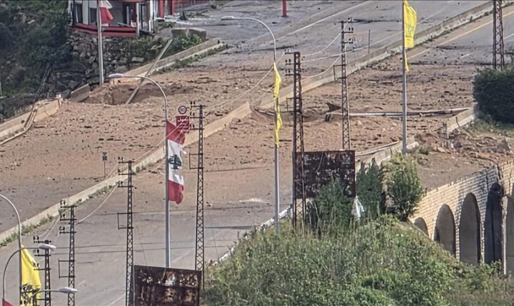 İsrail ordusu Lübnan’ın güneyini ikiye ayıran Litani Nehri’ndeki bir köprüyü daha vurdu