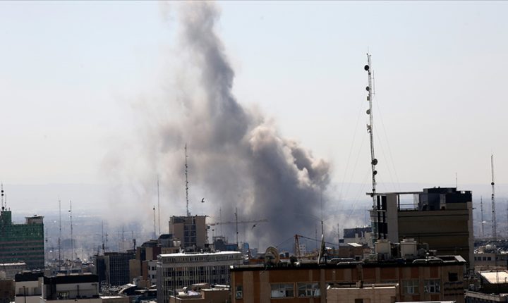 İsrail ordusu Tahran ve Beyrut’a geniş çaplı hava saldırıları başlattığını duyurdu