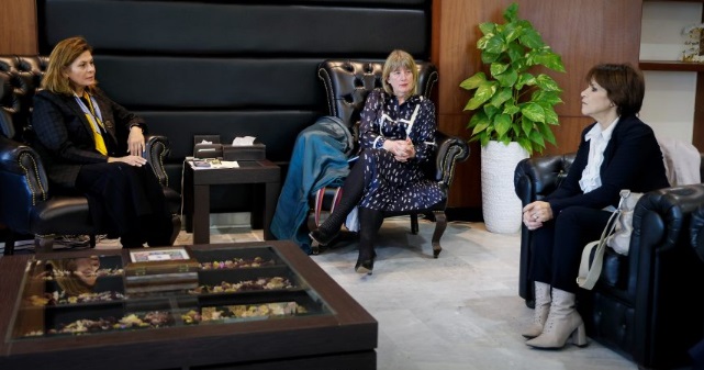 Suriye Bakanı Hind Kabavat, BM Heyetiyle Kayıp Çocuklar Konusunu Görüştü