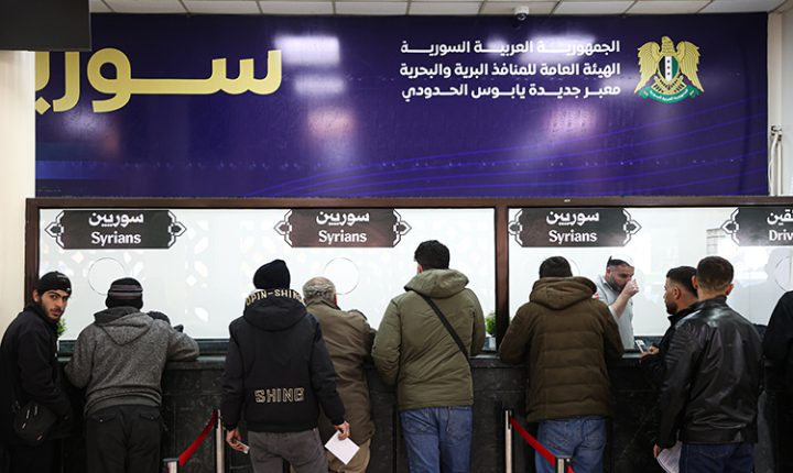 Lübnan’daki Suriyelilerin Ülkelerine Dönüşü Sürüyor