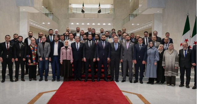 Suriye Cumhurbaşkanı Şara, Sivil Toplum Heyetini Kabul Etti