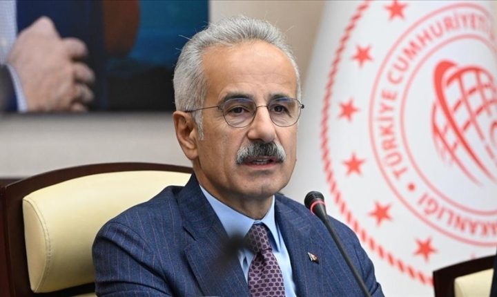 Bakan Uraloğlu: 4 Türk hava yolu şirketi İran, Irak, Suriye, Lübnan ve Ürdün uçuşlarını durdurdu