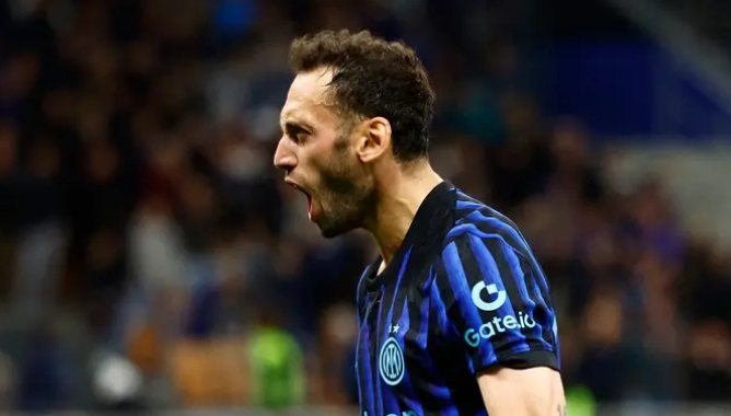 Hakan Çalhanoğlu’ndan kötü haber