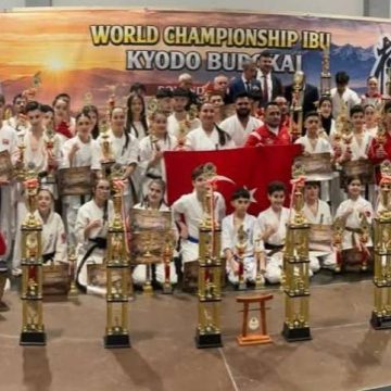 Budokaido Milli Takımımız Takım halinde Dünya Şampiyonu.