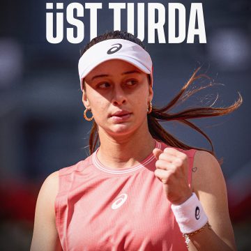 🇹🇷 Milli tenisçimiz Zeynep Sönmez, Madrid Açık Tenis Turnuvası’nda İspanyol Carlota Martinez Cirez’i 2-0 yenerek 2. tura çıktı.