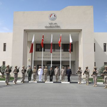 Türkiye Cumhuriyeti Genelkurmay Başkanı Orgeneral Selçuk Bayraktaroğlu, resmî ziyaret kapsamında Katar’ın başkenti Doha’ya gitti.