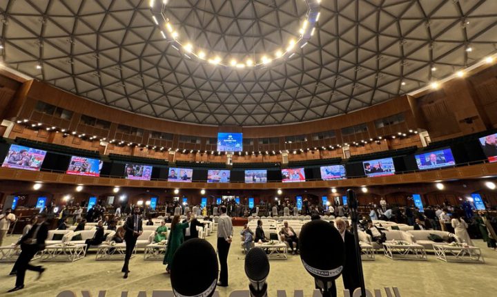 ABD ve İran Heyetleri, Perşembe Günü Görüşebilir