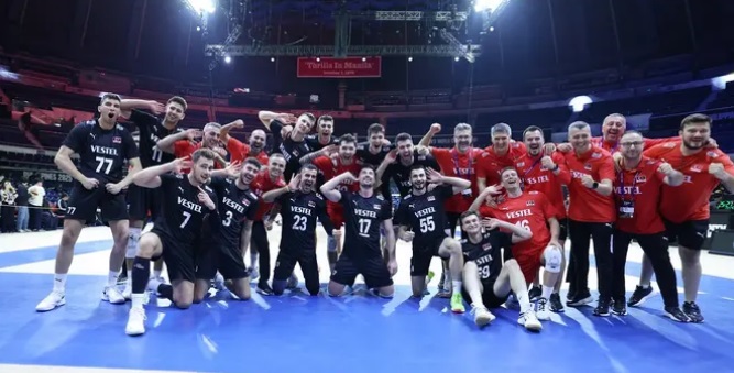 A Milli Erkek Voleybol Takımı’nın iki kadrosu açıklandı