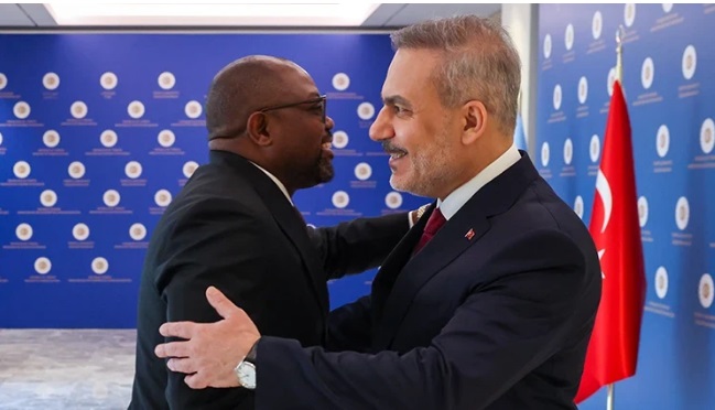 Bakan Fidan, Botsvana Uluslararası İlişkiler Bakanı ile Görüştü