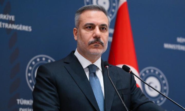 Bakan Fidan, İranlı mevkidaşı Arakçi ile görüştü