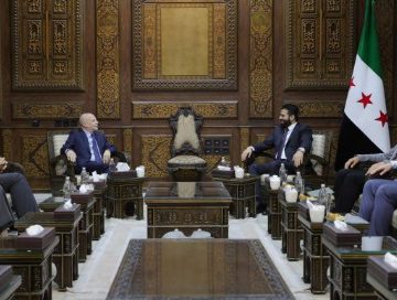 Suriye İçişleri Bakanı Hattab, BM Heyetiyle Şam’da Güvenliği Görüştü