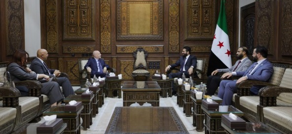 Suriye İçişleri Bakanı Hattab, BM Heyetiyle Şam’da Güvenliği Görüştü