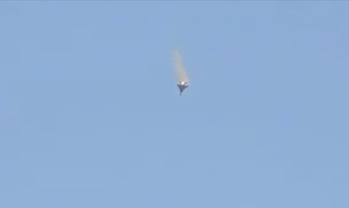 İran ordusu: ABD’ye ait bir A10 uçağı, Hürmüz Boğazı çevresinde vuruldu ve uçak Fars (Basra) Körfezi’ne düştü