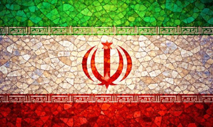 İran’da Tüm Okullar Uzaktan Eğitime Geçiyor