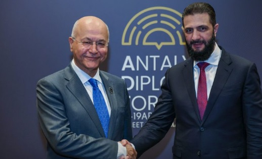 Suriye Cumhurbaşkanı Şara, BM Mülteciler Yüksek Komiseri Salih ile Görüştü