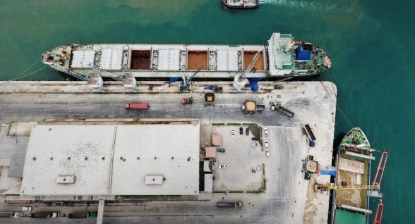 Suriye, Tahıl Stoklarını Güçlendirmek İçin Tartus Limanı’na 70 Bin Ton Buğday Getirdi