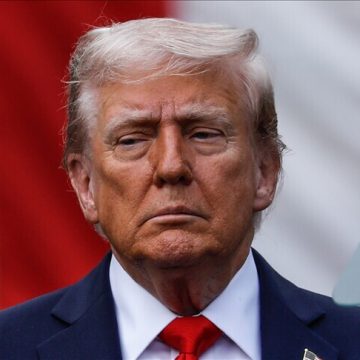 Trump “İran’da yeni rejimin eskisine kıyasla daha makul olduğunu ve çok iyi gittiklerini” savundu