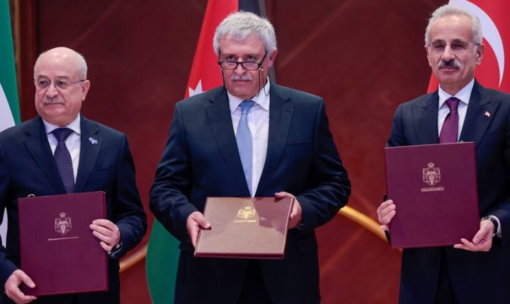 Türkiye Cumhuriyeti Ürdün ve Suriye arasında ulaştırma işbirliği mutabakatı imzalandı